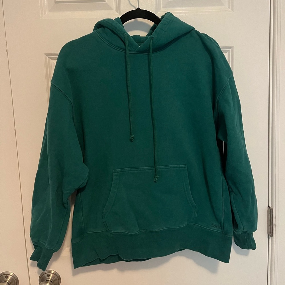 Aritzia TNA sweatshirt